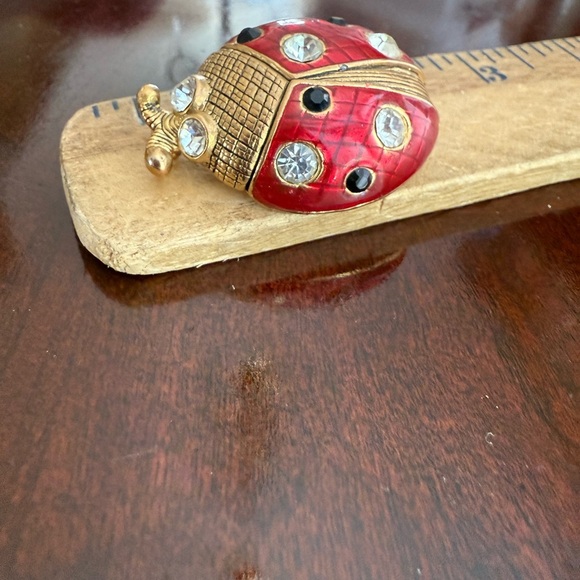 Vintage Ladybug Brooch - Picture 2 of 3